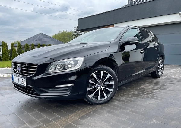 Volvo V60 cena 39900 przebieg: 276000, rok produkcji 2017 z Płock małe 92